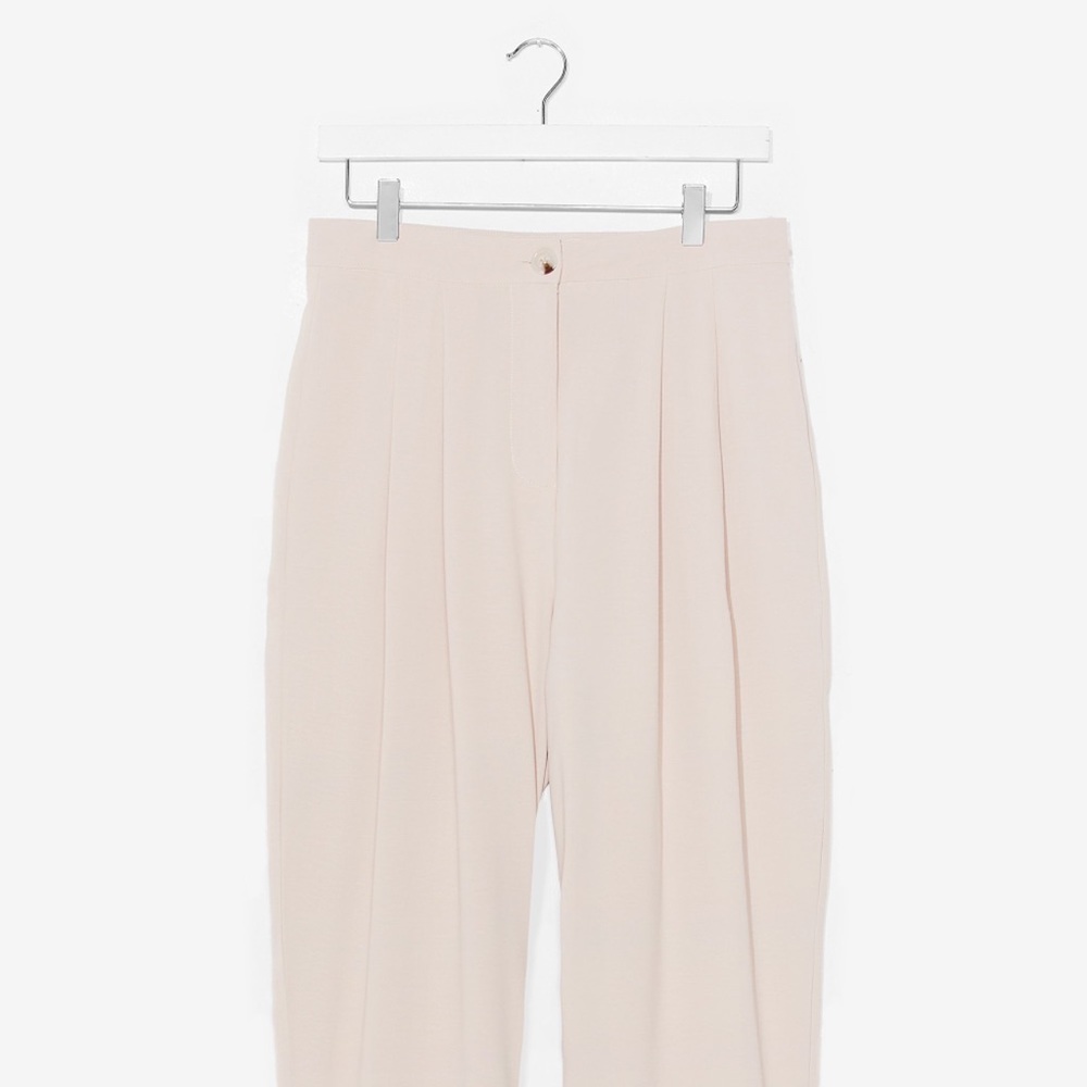 Pleated tailored pants beige